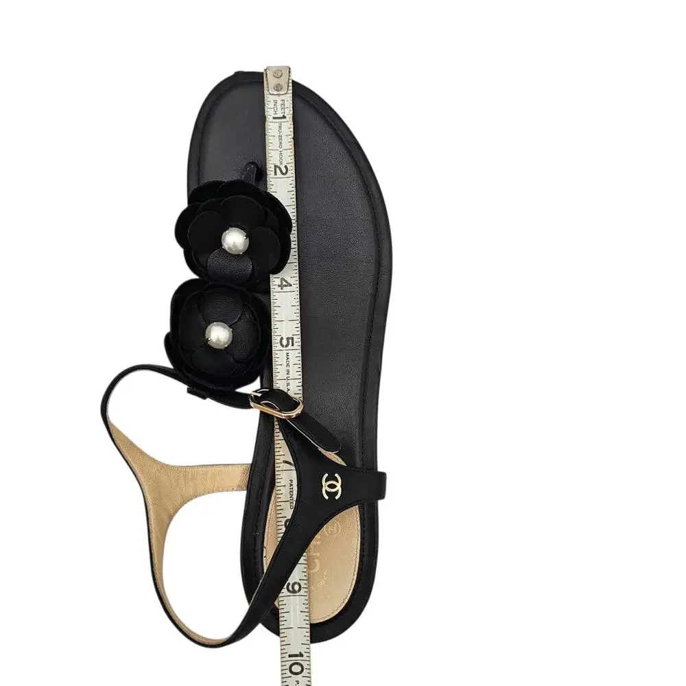 Chanel CC Camelia Flower Pearl Flat Thong Sandal Black Leather Size 38 US 7 7.5